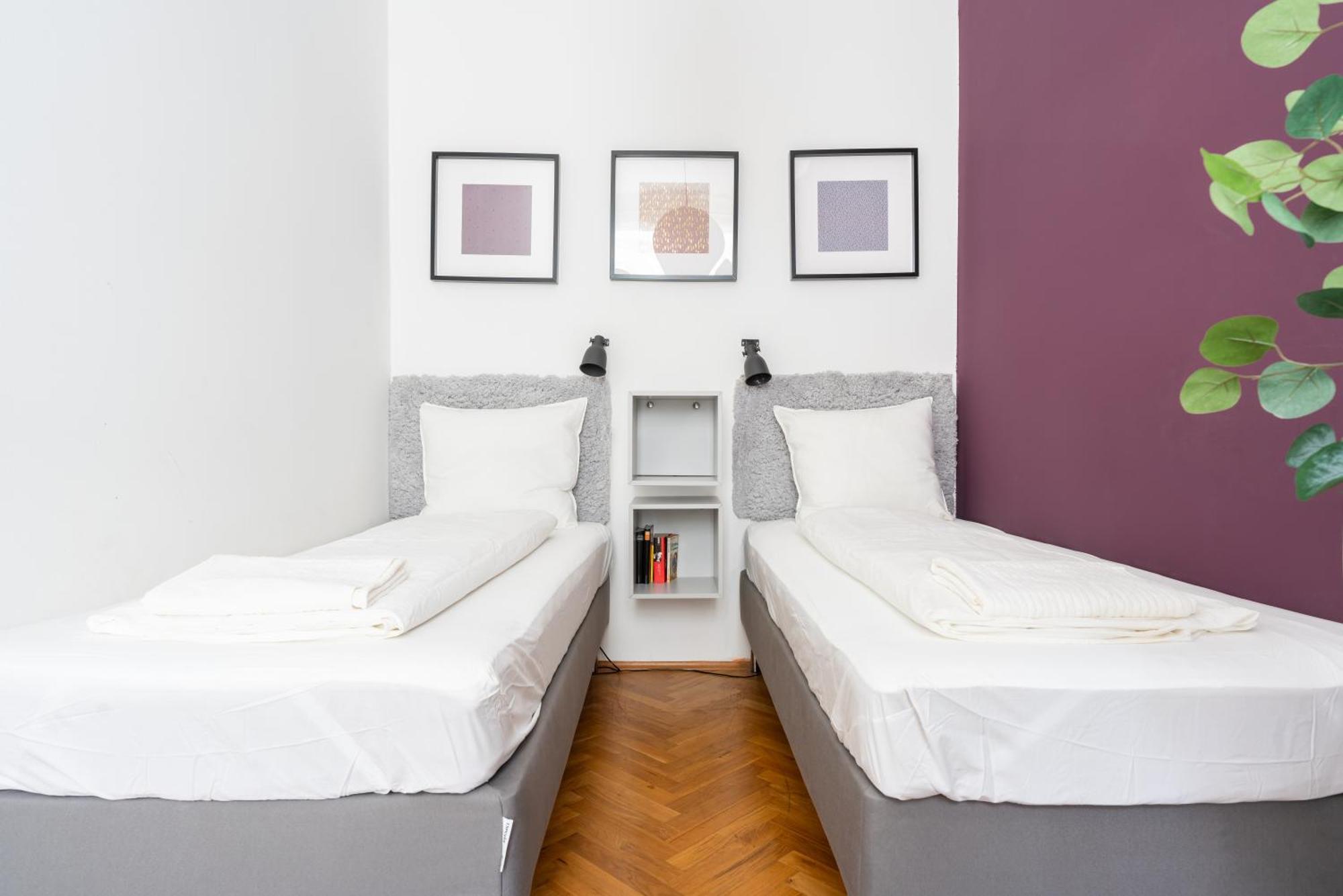 Apartament 1110 *