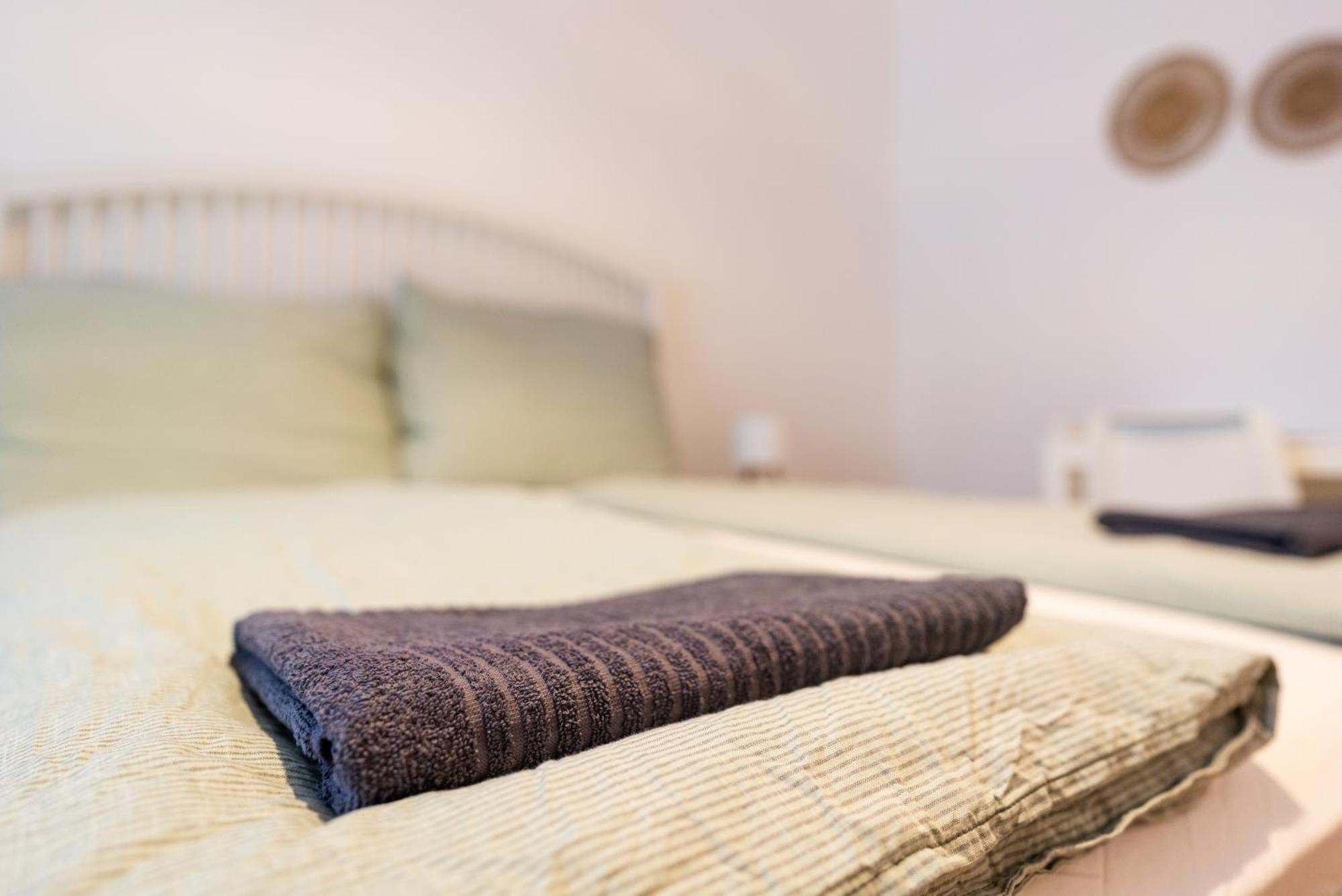 Apartament 1110 *